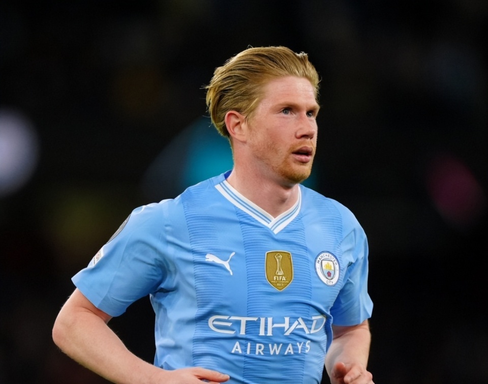 巴西女排3-2险胜日本队，晋级世联赛决赛，与意大利队争夺冠军