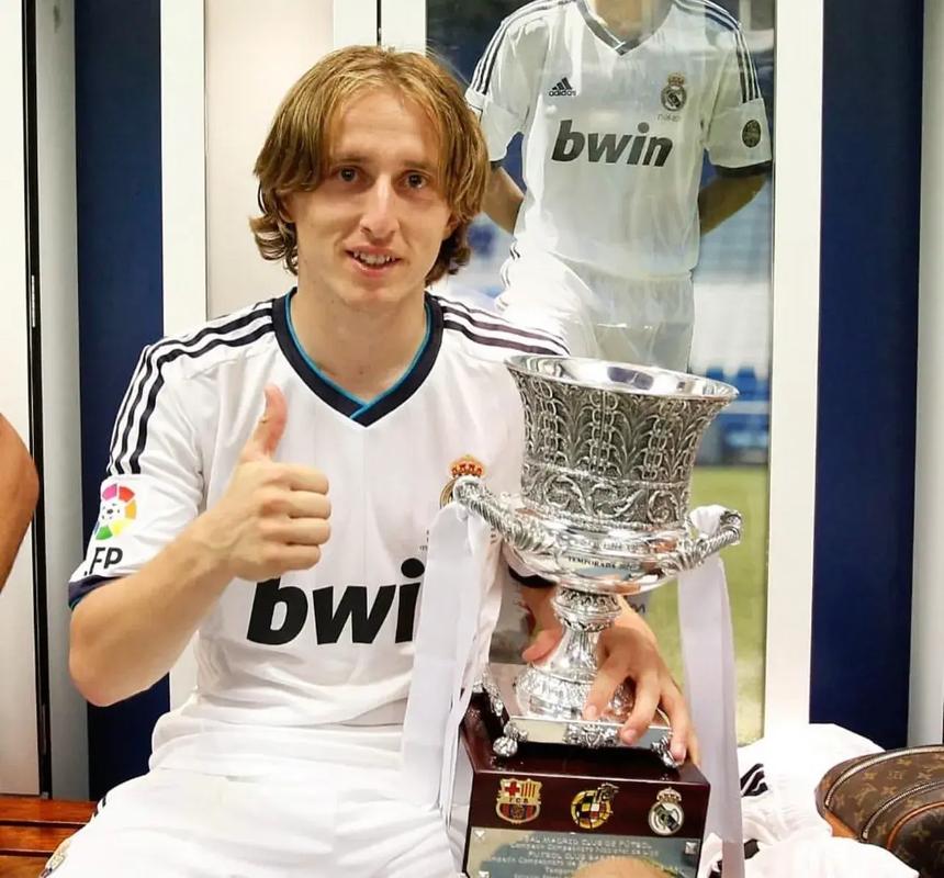 迪马利亚又收获一冠，罗萨里奥中央被授予2025年阿超联赛冠军