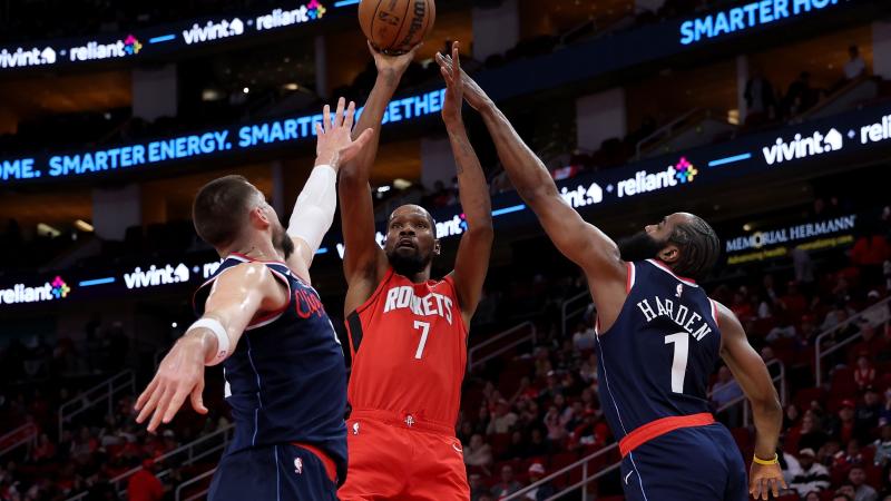 Shams：雄鹿愿与字母哥探讨留队或交易可能性，尼克斯不再是首选下家